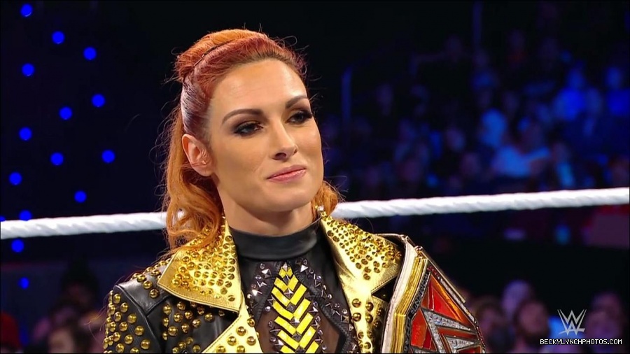WWE_Friday_Night_SmackDown_2021_10_22_720p_HDTV_x264-Star_mkv_005053687.jpg