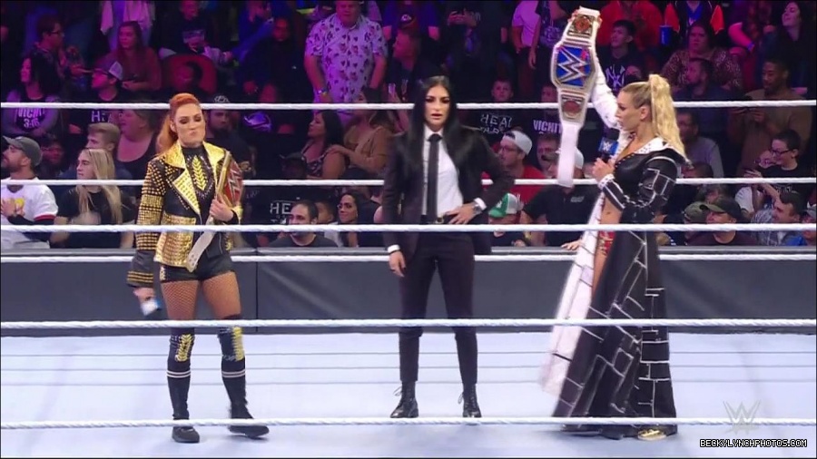 WWE_Friday_Night_SmackDown_2021_10_22_720p_HDTV_x264-Star_mkv_005068502.jpg