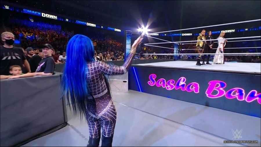 WWE_Friday_Night_SmackDown_2021_10_22_720p_HDTV_x264-Star_mkv_005106373.jpg