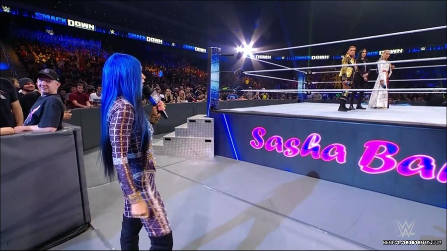 WWE_Friday_Night_SmackDown_2021_10_22_720p_HDTV_x264-Star_mkv_005107574.jpg