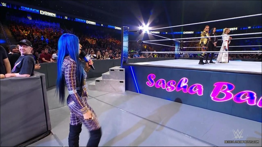 WWE_Friday_Night_SmackDown_2021_10_22_720p_HDTV_x264-Star_mkv_005108375.jpg