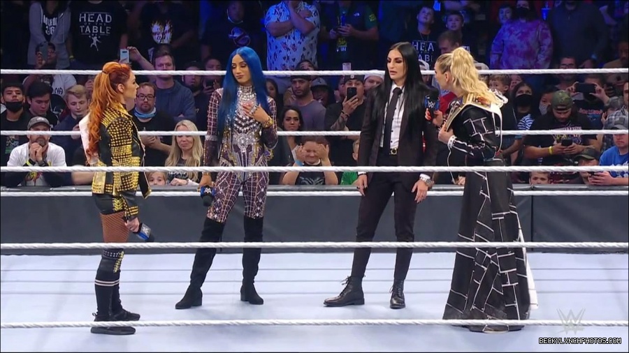 WWE_Friday_Night_SmackDown_2021_10_22_720p_HDTV_x264-Star_mkv_005127194.jpg