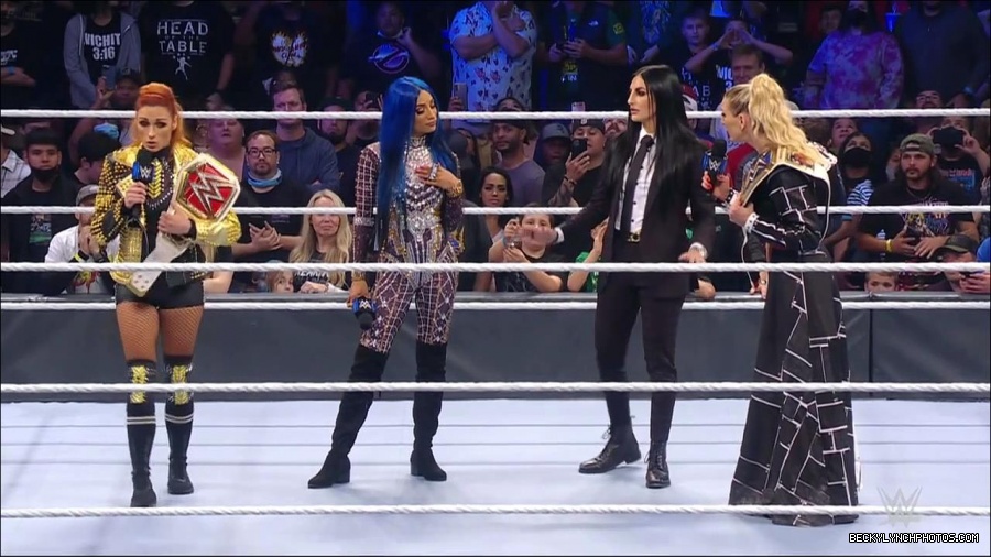 WWE_Friday_Night_SmackDown_2021_10_22_720p_HDTV_x264-Star_mkv_005131198.jpg