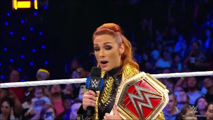 WWE_Friday_Night_SmackDown_2021_10_22_720p_HDTV_x264-Star_mkv_005132799.jpg