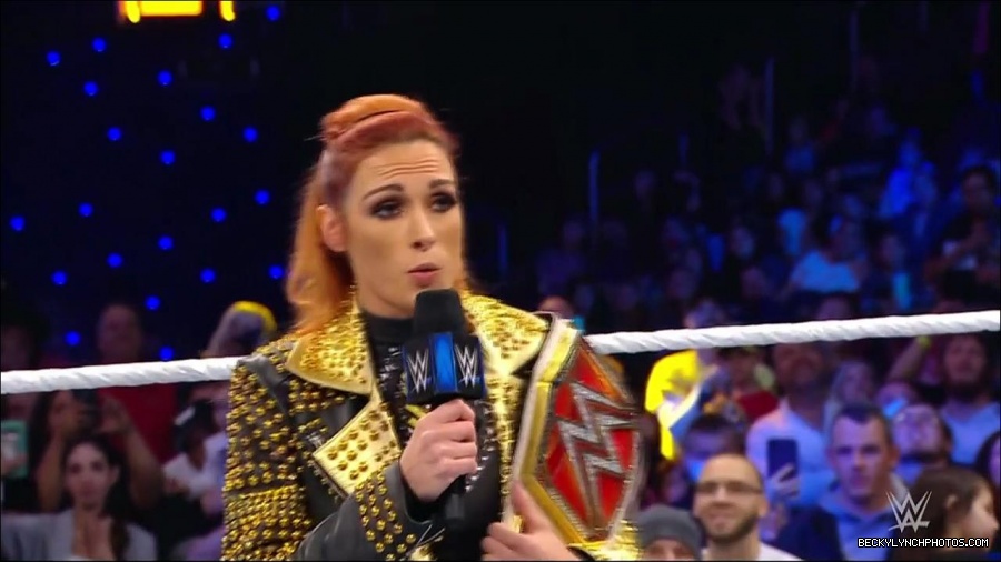 WWE_Friday_Night_SmackDown_2021_10_22_720p_HDTV_x264-Star_mkv_005133600.jpg