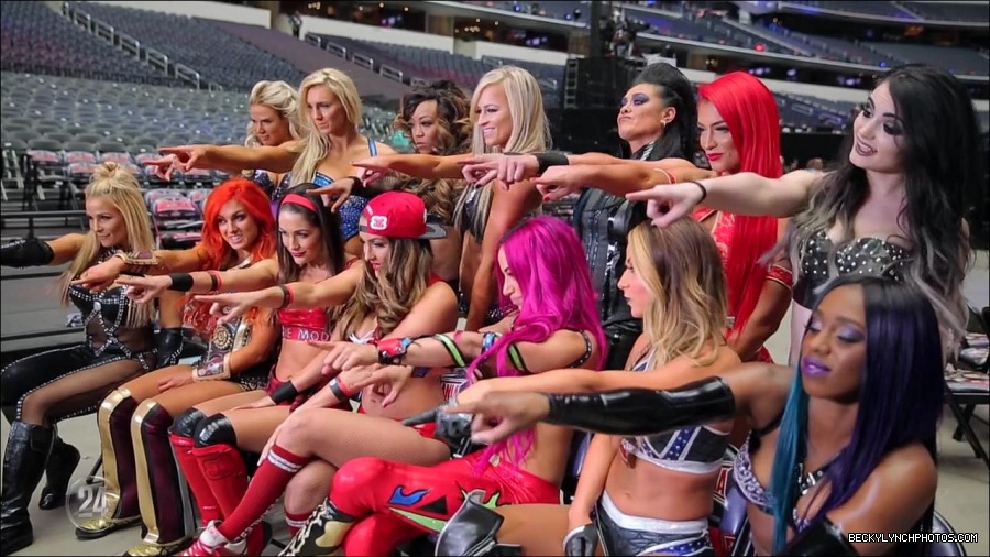 Women_s_Evolution_mp4_002398600.jpg