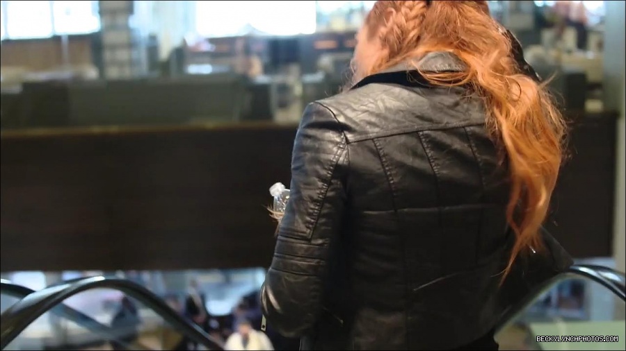 Becky_Lynch_-_The_Man_mp4_000010500.jpg