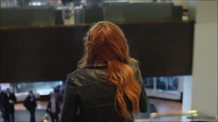 Becky_Lynch_-_The_Man_mp4_000012900.jpg