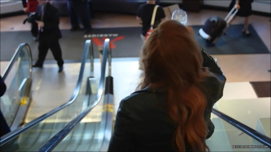 Becky_Lynch_-_The_Man_mp4_000015700.jpg