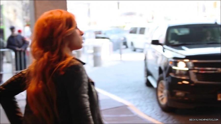 Becky_Lynch_-_The_Man_mp4_000020900.jpg