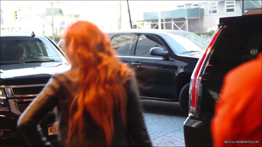 Becky_Lynch_-_The_Man_mp4_000022100.jpg