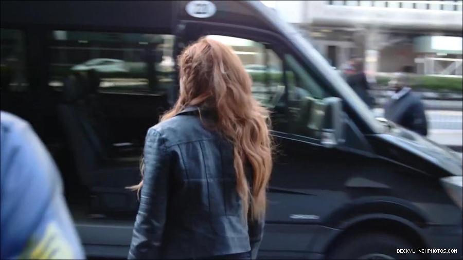 Becky_Lynch_-_The_Man_mp4_000023700.jpg