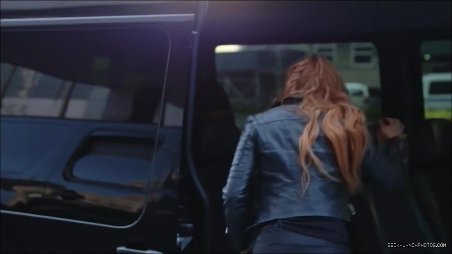 Becky_Lynch_-_The_Man_mp4_000026100.jpg