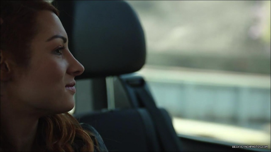 Becky_Lynch_-_The_Man_mp4_000050900.jpg