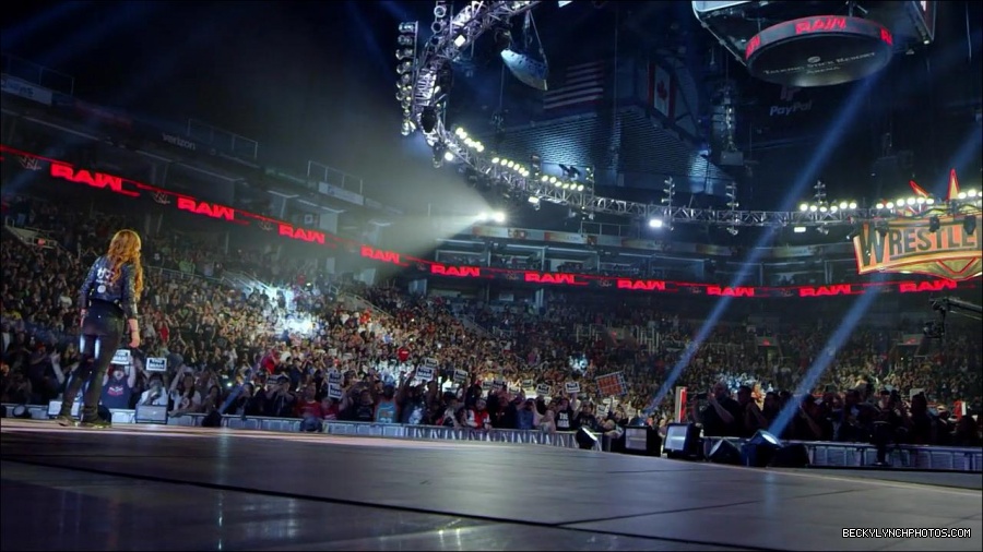 Becky_Lynch_-_The_Man_mp4_000063700.jpg