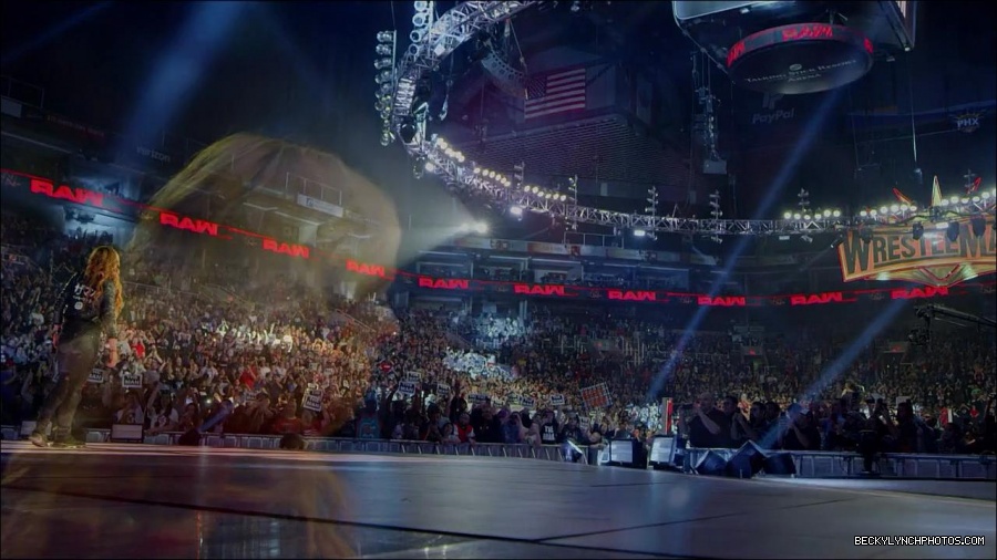 Becky_Lynch_-_The_Man_mp4_000066100.jpg