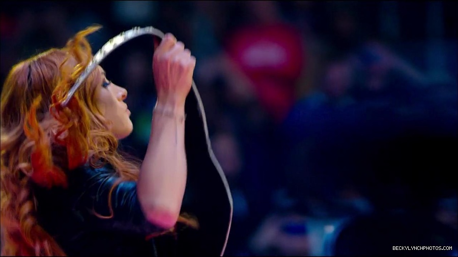 Becky_Lynch_-_The_Man_mp4_000068900.jpg