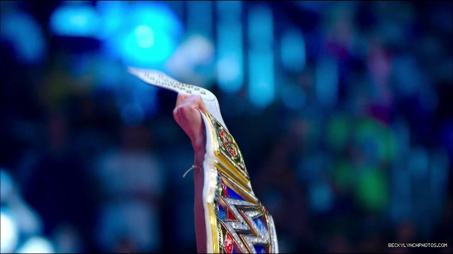 Becky_Lynch_-_The_Man_mp4_000071300.jpg