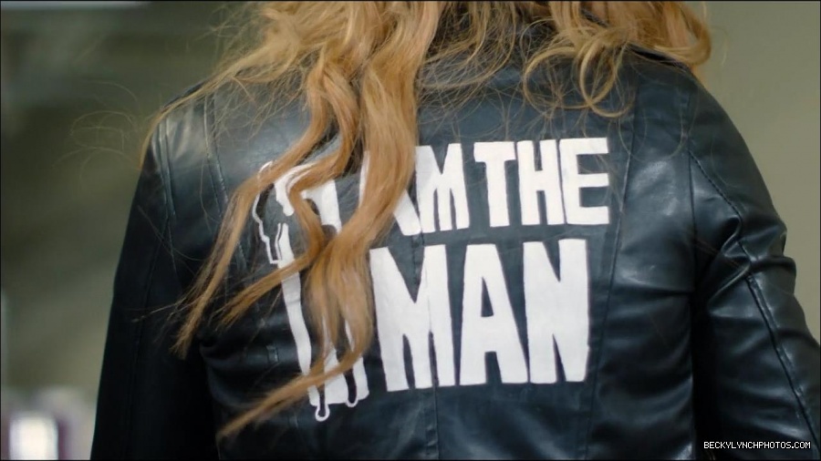 Becky_Lynch_-_The_Man_mp4_000077700.jpg