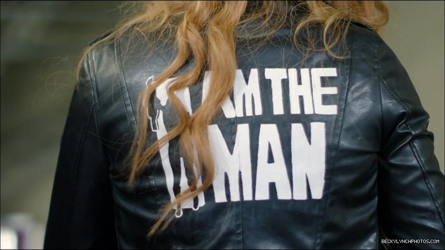 Becky_Lynch_-_The_Man_mp4_000078100.jpg
