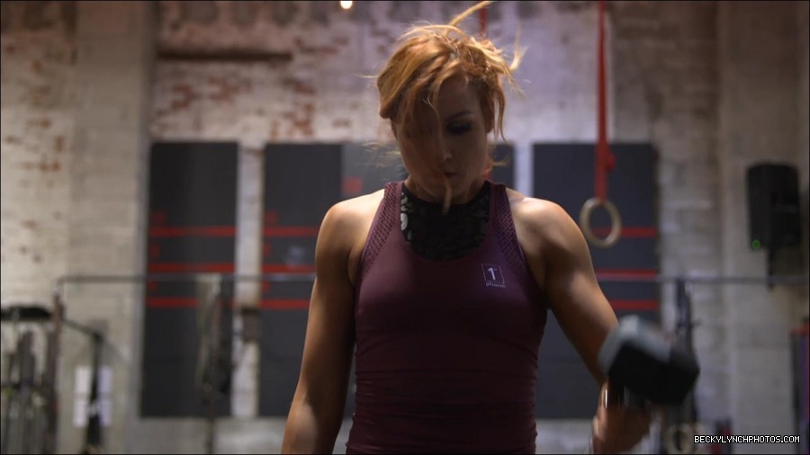 Becky_Lynch_-_The_Man_mp4_000079700.jpg
