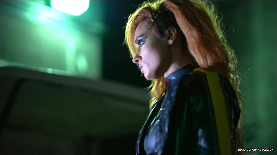 Becky_Lynch_-_The_Man_mp4_000090100.jpg