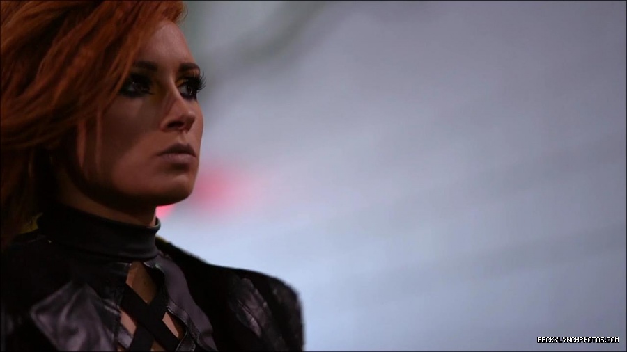 Becky_Lynch_-_The_Man_mp4_000090900.jpg