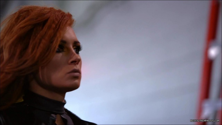 Becky_Lynch_-_The_Man_mp4_000092100.jpg