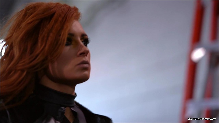 Becky_Lynch_-_The_Man_mp4_000092500.jpg