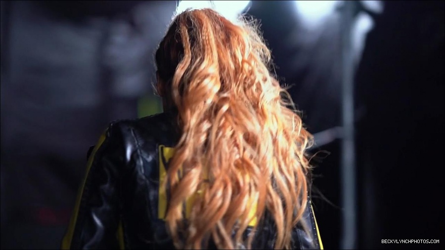 Becky_Lynch_-_The_Man_mp4_000097300.jpg