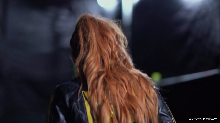 Becky_Lynch_-_The_Man_mp4_000099700.jpg