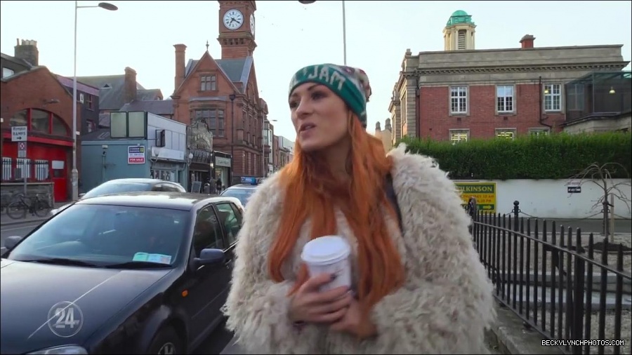 Becky_Lynch_-_The_Man_mp4_000134733.jpg