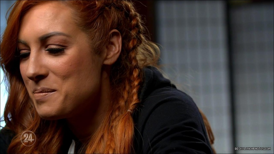 Becky_Lynch_-_The_Man_mp4_000183133.jpg