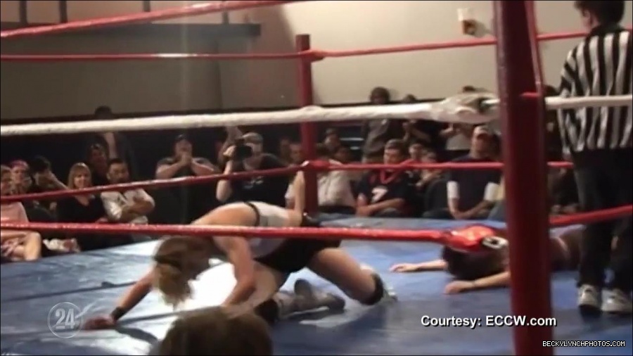 Becky_Lynch_-_The_Man_mp4_000401700.jpg