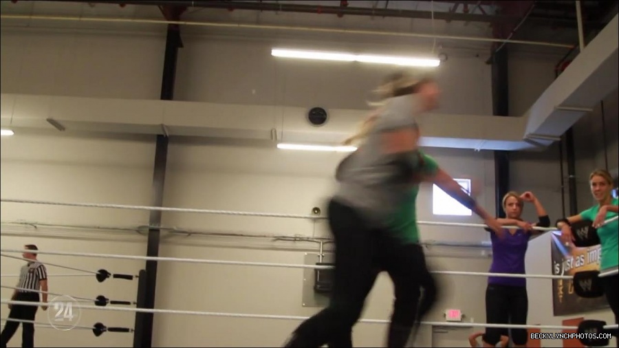 Becky_Lynch_-_The_Man_mp4_000667066.jpg