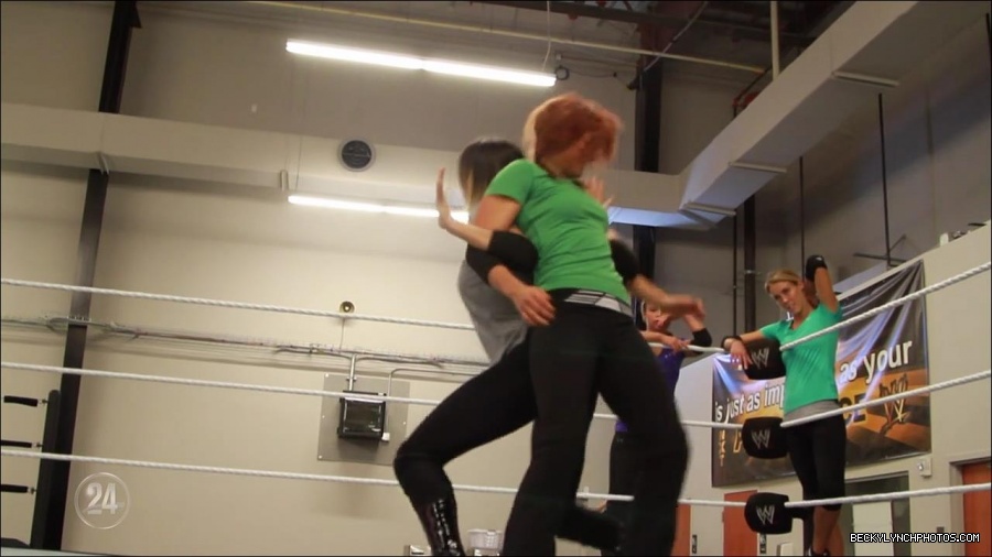 Becky_Lynch_-_The_Man_mp4_000672266.jpg