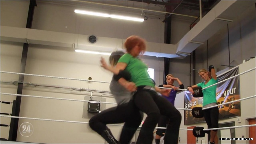 Becky_Lynch_-_The_Man_mp4_000672666.jpg