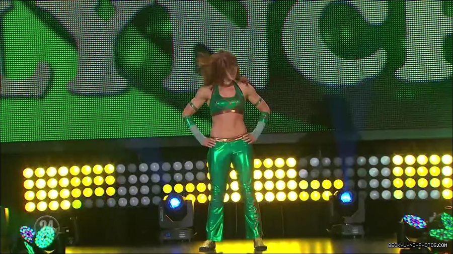 Becky_Lynch_-_The_Man_mp4_000679466.jpg