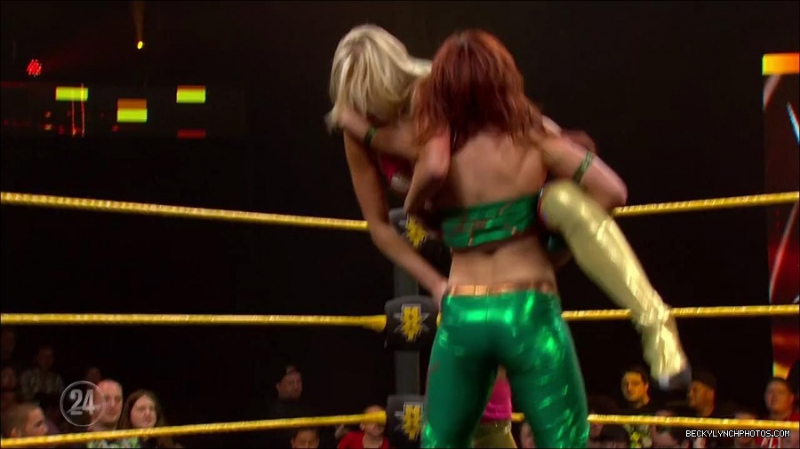 Becky_Lynch_-_The_Man_mp4_000691066.jpg