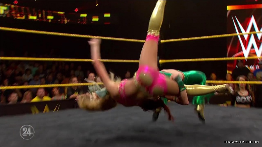 Becky_Lynch_-_The_Man_mp4_000692266.jpg