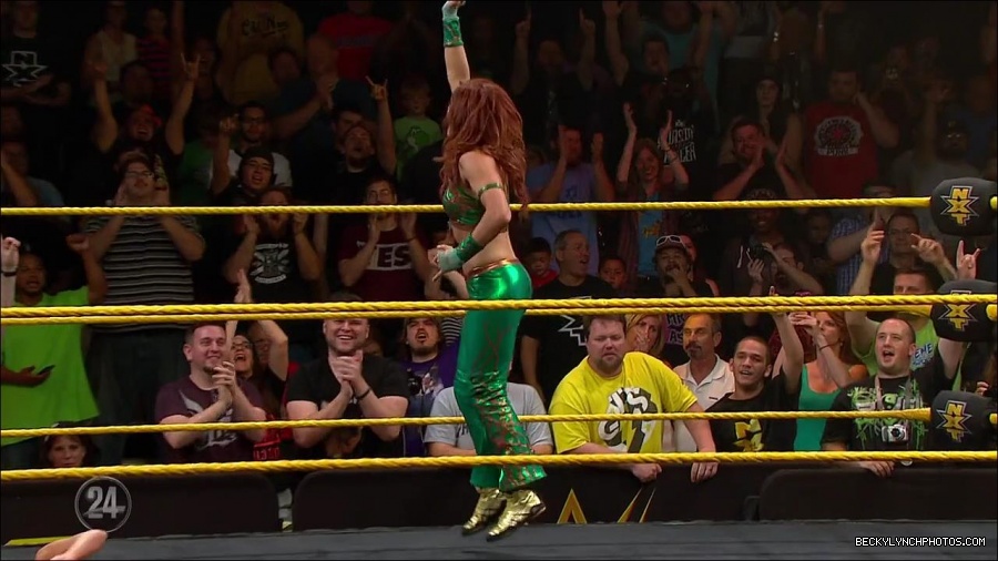 Becky_Lynch_-_The_Man_mp4_000693866.jpg