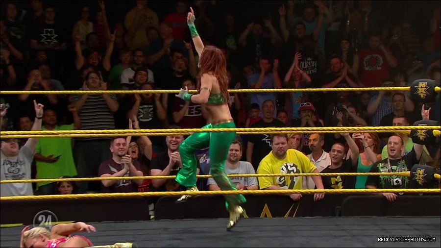 Becky_Lynch_-_The_Man_mp4_000694266.jpg