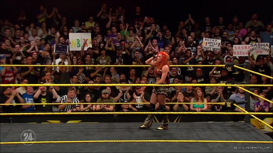 Becky_Lynch_-_The_Man_mp4_000715766.jpg