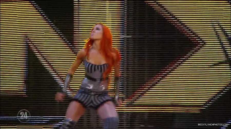 Becky_Lynch_-_The_Man_mp4_000742966.jpg