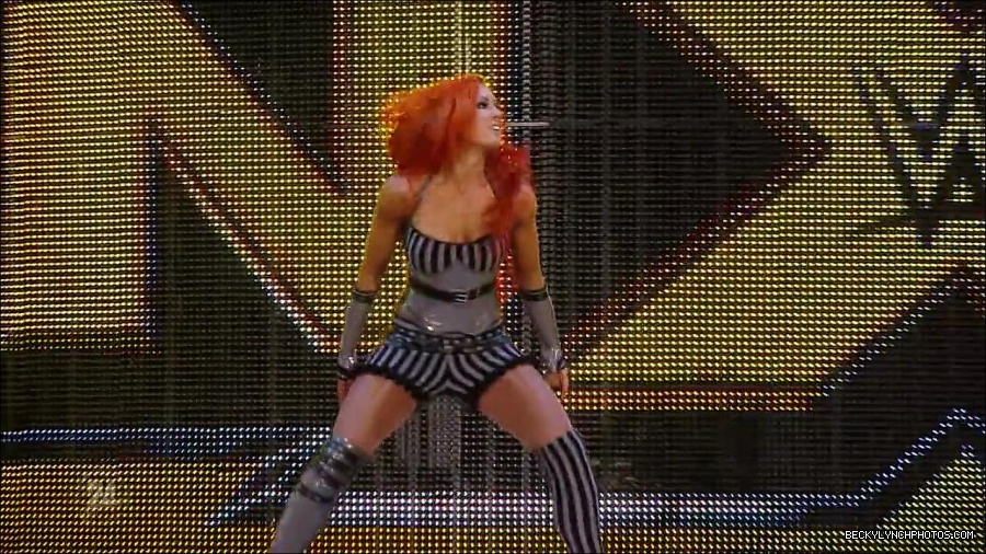 Becky_Lynch_-_The_Man_mp4_000743766.jpg
