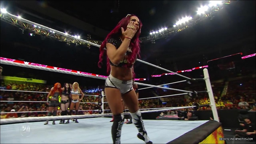 Becky_Lynch_-_The_Man_mp4_000748166.jpg