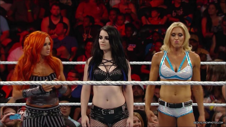 Becky_Lynch_-_The_Man_mp4_000752166.jpg