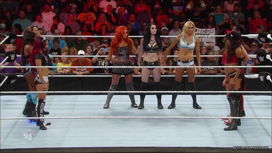 Becky_Lynch_-_The_Man_mp4_000756166.jpg