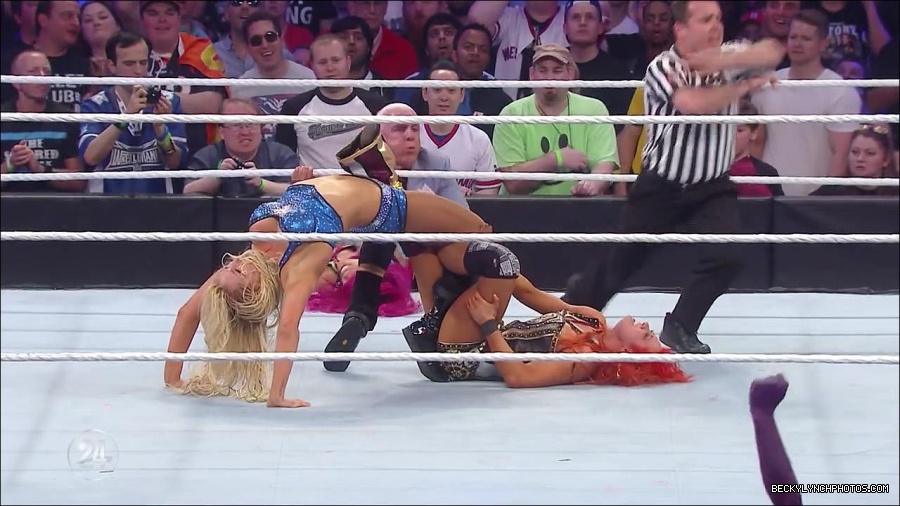 Becky_Lynch_-_The_Man_mp4_000796966.jpg