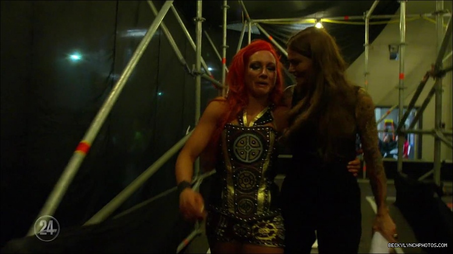 Becky_Lynch_-_The_Man_mp4_000811533.jpg